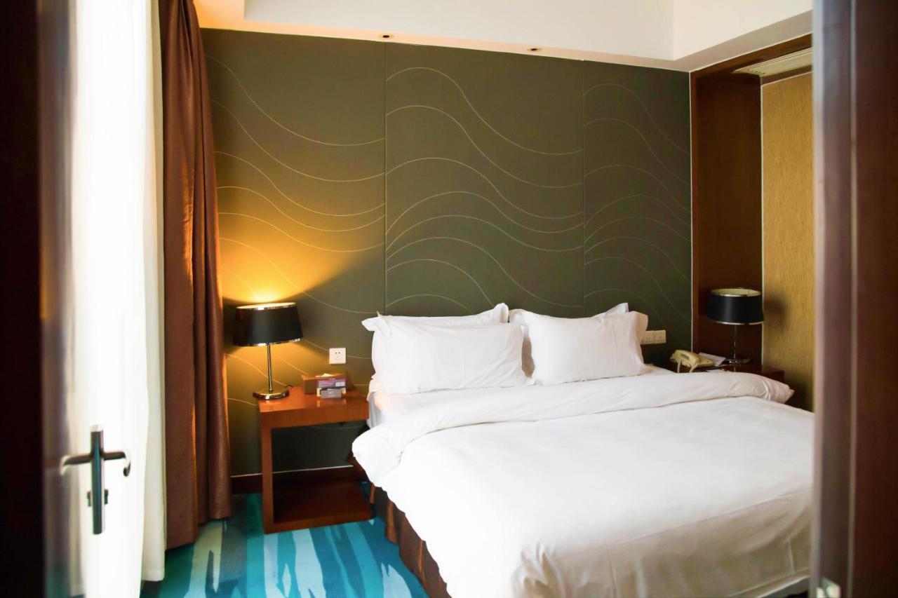 Hotel Metropolo, Zhenjiang, Railway Station Wanda Plaza à Zhenjiang  Extérieur photo